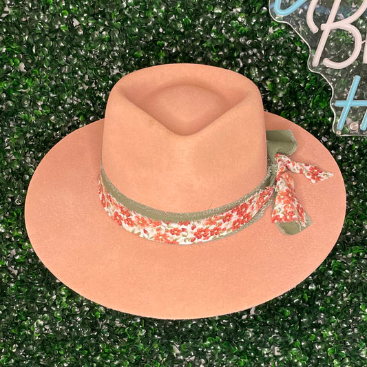 Dusty Rose Teardrop Felt Hat