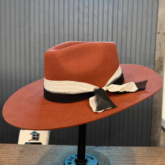 Rust Teardrop Felt Fedora