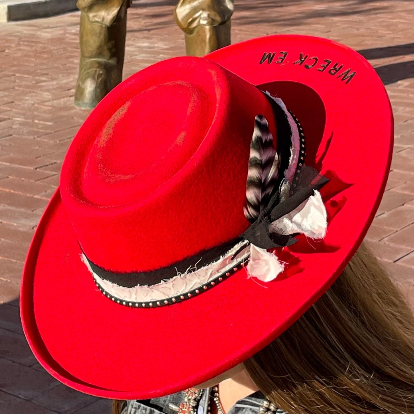 Red Double Telescope Felt Hat